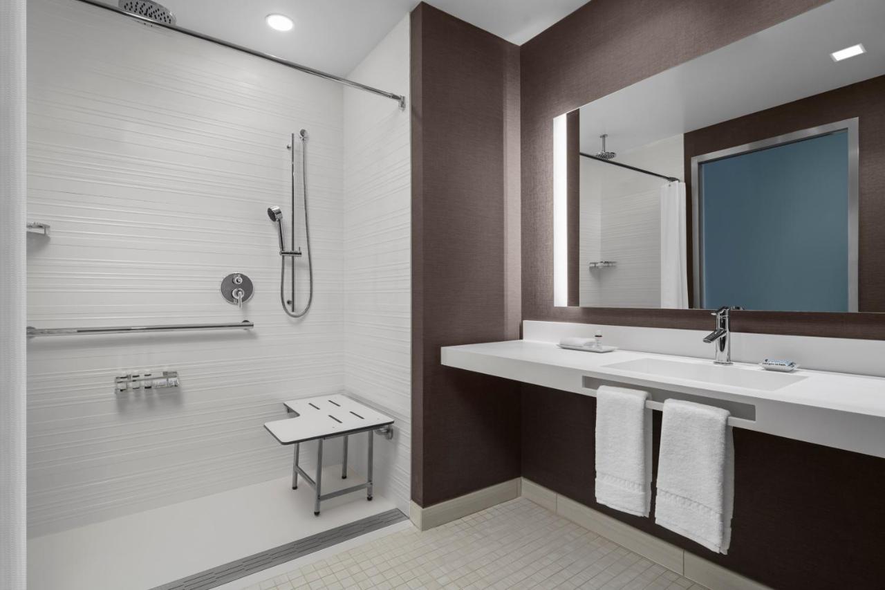 Ac Hotel By Marriott Columbus Downtown Экстерьер фото