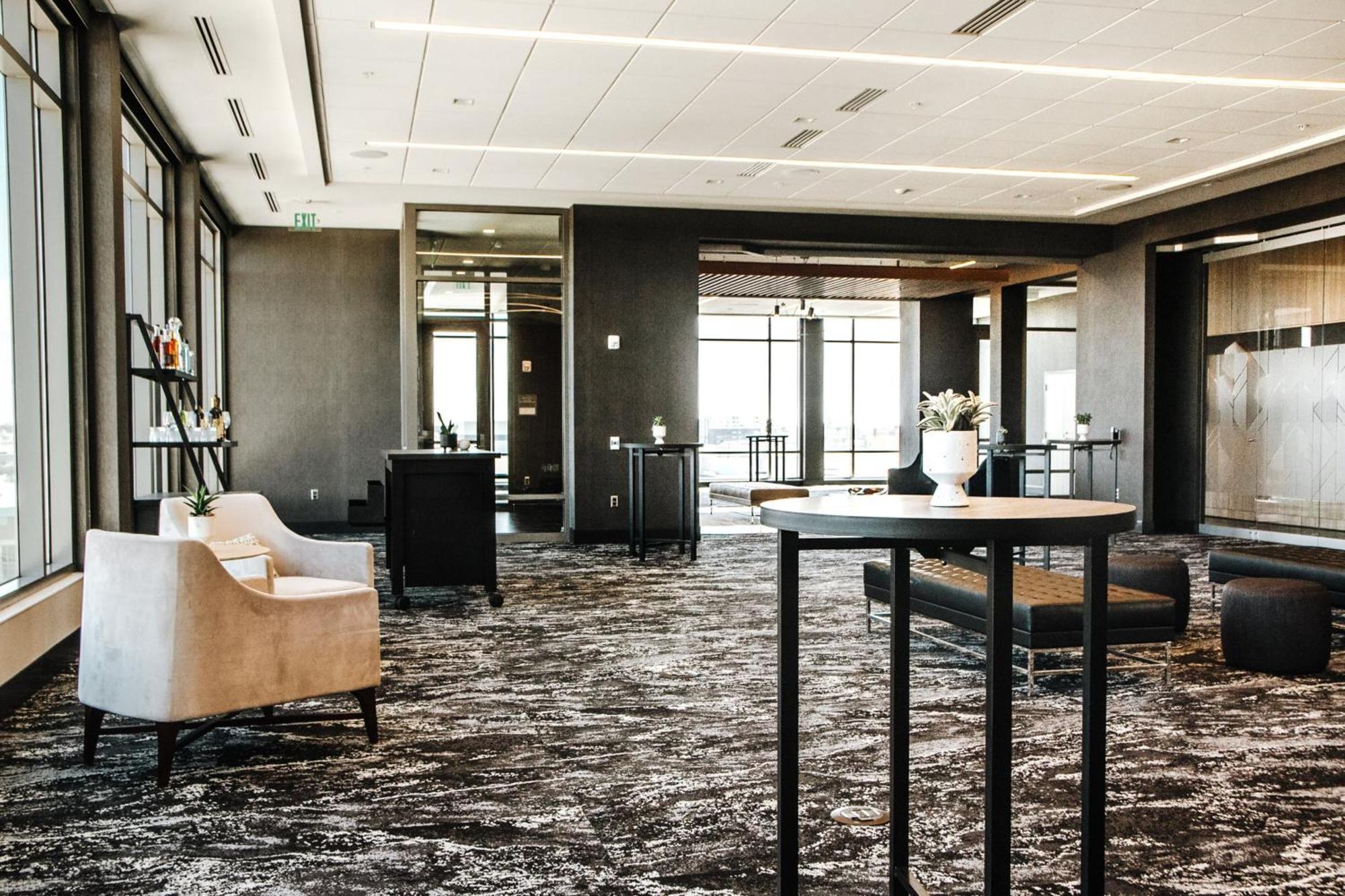 Ac Hotel By Marriott Columbus Downtown Экстерьер фото